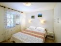 Apartments Sunce - next to the sea A1(4+1) Vinisce - Riviera Trogir  - Apartment - A1(4+1): bedroom