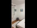 Apartments Natad - sea view : A1(4) Vinisce - Riviera Trogir  - Apartment - A1(4): bedroom