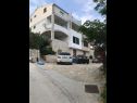 Apartments Ante - Apartments with sea view: A1(2+2), A2(2+2) Vinisce - Riviera Trogir  - parking