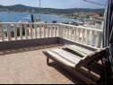 Apartments Josip - 5 m from beach: A1(6) Vinisce - Riviera Trogir  - Apartment - A1(6): terrace