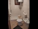 Apartments Ivan  - 15 m from beach: A1(7), SA2(2), A3(2+1) Vinisce - Riviera Trogir  - Studio apartment - SA2(2): bathroom with toilet