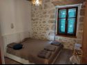 Apartments Tonci - 30 m from beach: A1 Doli (2+1), A2 Gori (2+1) Kali - Island Ugljan  - Apartment - A2 Gori (2+1): bedroom
