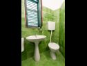 Apartments Din - 40 m from sea: A1(5+1), A2(2+1), A3(2+1), A4(2+2), A5(2+2) Kukljica - Island Ugljan  - Apartment - A5(2+2): bathroom with toilet
