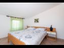 Apartments Din - 40 m from sea: A1(5+1), A2(2+1), A3(2+1), A4(2+2), A5(2+2) Kukljica - Island Ugljan  - Apartment - A5(2+2): bedroom
