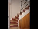 Apartments Ivan - great location: A1(2+1), A2(2+2) Poljana - Island Ugljan  - Apartment - A2(2+2): staircase