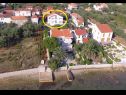 Apartments Edi - 40 m from beach: SA1(3), SA2(2), SA3(3), SA4(2) Poljana - Island Ugljan  - house