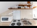 Apartments Tiho - 10m from the beach: SA1 potkrovlje(2+1), A2 1. kat(4+1) Preko - Island Ugljan  - Studio apartment - SA1 potkrovlje(2+1): kitchen