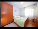 Apartments Gašpe - garden terrace : A1(4) Sutomiscica - Island Ugljan  - Apartment - A1(4): bedroom