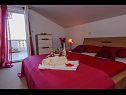 Apartments Tin - comfortable apartment near beach: A1 (4) Ugljan - Island Ugljan  - Apartment - A1 (4): bedroom