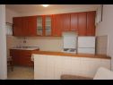 Apartments Tenara - in center & close to the sea: SA1(2+1), A2(2) Vis - Island Vis  - Studio apartment - SA1(2+1): kitchen