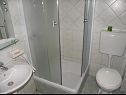 Apartments Pool - swimming pool and grill A1(2+1), SA2(2), A4(2) Bibinje - Zadar riviera  - Apartment - A4(2): bathroom with toilet