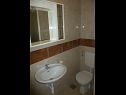 Apartments SUNNY - 10 m from sea A1 - Suncani apartman(6) Bibinje - Zadar riviera  - Apartment - A1 - Suncani apartman(6): bathroom with toilet