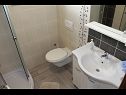 Apartments Ivan C A1(4+1), A2(4+1), A4(4+1), A3(4+1) Bibinje - Zadar riviera  - Apartment - A3(4+1): bathroom with toilet