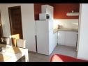 Apartments Ivan C A1(4+1), A2(4+1), A4(4+1), A3(4+1) Bibinje - Zadar riviera  - Apartment - A2(4+1): kitchen and dining room