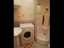 Apartments Pool - swimming pool and grill A1(2+1), SA2(2), A4(2) Bibinje - Zadar riviera  - Apartment - A1(2+1): bathroom with toilet