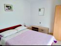 Apartments and rooms Aleksandra - 10 m from sea: A1 lijevi(2+2), A2 desni(2+2), A3(4+1), A4(2+2), R7(2), A5(4), A6(4+1) Bibinje - Zadar riviera  - Apartment - A3(4+1): bedroom