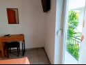 Apartments and rooms Aleksandra - 10 m from sea: A1 lijevi(2+2), A2 desni(2+2), A3(4+1), A4(2+2), R7(2), A5(4), A6(4+1) Bibinje - Zadar riviera  - Room - R7(2): bedroom