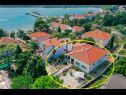Holiday home Ante - 30 m from beach: H(6+2) Ist (Island Ist) - Zadar riviera  - Croatia - H(6+2): house
