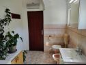 Apartments Andela - comfortable and affordable A1(4+2) Mali Iz (Island Iz) - Zadar riviera  - Apartment - A1(4+2): bathroom with toilet