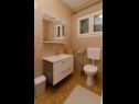 Holiday home Old Town - great location: H(6+2) Nin - Zadar riviera  - Croatia - H(6+2): bathroom with toilet