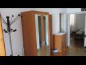 Apartments Slava - private parking: A1(6+1), A2(4+1) Nin - Zadar riviera  - Apartment - A2(4+1): hallway