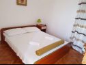 Apartments Jakov - old town center: A1(4) Nin - Zadar riviera  - Apartment - A1(4): bedroom