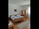 Apartments Slava - private parking: A1(6+1) Nin - Zadar riviera  - Apartment - A1(6+1): bedroom