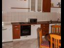 Apartments Pupa - nice family apartments: A1 Dora(4+1), A2 Mihael(4+1), A3 Tea(2+1) Petrcane - Zadar riviera  - Apartment - A2 Mihael(4+1): kitchen