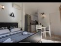 Apartments Kike - 60 meters from the beach A1(4+1), A2(4+1), A3(4+1), SA1(2) Petrcane - Zadar riviera  - Studio apartment - SA1(2): bedroom