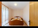 Apartments Mlađo - swimming pool: A1(4+2), A2(4+2), A3(2+2), A4(2+2) Privlaka - Zadar riviera  - Apartment - A3(2+2): bedroom