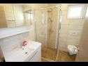 Holiday home Olive H(4+2) Privlaka - Zadar riviera  - Croatia - H(4+2): bathroom with toilet