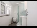 Apartments Ani - with pool : SA4(2), A5(2+2), A6(2+2) Privlaka - Zadar riviera  - Studio apartment - SA4(2): bathroom with toilet