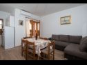 Apartments Armitage - family friendly: A1(4), A2(4+1), A3(2+1), A4(2+1), A5(2+1) Privlaka - Zadar riviera  - Apartment - A2(4+1): living room