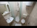 Apartments Armitage - family friendly: A1(4), A2(4+1), A3(2+1), A4(2+1), A5(2+1) Privlaka - Zadar riviera  - Apartment - A2(4+1): bathroom with toilet