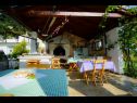 Apartments Secret Garden A2(2+2), A4(2+2) Razanac - Zadar riviera  - summer kitchen