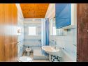 Apartments Ivica - with parking : A1-0A(4+1), A2-1A(4+1), A3-1B(4+1), A4-2A(4+1) Sabunike - Zadar riviera  - Apartment - A4-2A(4+1): bathroom with toilet