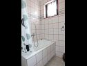 Apartments Miho A1(4+1), A2(4+1) Sabunike - Zadar riviera  - Apartment - A1(4+1): bathroom with toilet