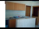 Apartments and rooms Voyasi - 60 m from sea: A1(2+1), A2(2), A4(2+1), A6(2), A7(4), A9(3), R5(2) Starigrad-Paklenica - Zadar riviera  - Apartment - A9(3): kitchen