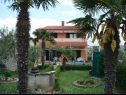 Apartments Andy - only 50 m from beach: A1(3+1), A2(2+1), SA1(2) Sukosan - Zadar riviera  - garden