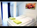 Apartments Old Stone: SA1(2), A2(4+1), SA4(2) Sukosan - Zadar riviera  - Studio apartment - SA4(2): bedroom
