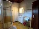 Apartments Ana - 120 m from the beach A1(4+1), A2(2+1) Sukosan - Zadar riviera  - Apartment - A1(4+1): bathroom with toilet