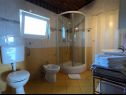 Apartments Ana - 120 m from the beach A1(4+1), A2(2+1) Sukosan - Zadar riviera  - Apartment - A1(4+1): bathroom with toilet