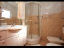 Apartments Ana - 120 m from the beach A1(4), A2(2+1) Sukosan - Zadar riviera  - Apartment - A2(2+1): bathroom with toilet
