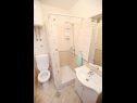 Apartments Josa - 350 m from sea: A1(2+2) Sukosan - Zadar riviera  - Apartment - A1(2+2): bathroom with toilet