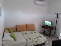 Apartments Mare - 20 m from beach: A1(4+4), A2(2+2), A3(2+2) Sukosan - Zadar riviera  - Apartment - A2(2+2): living room
