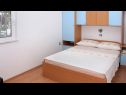 Apartments VINK - 80 m from beach A2(4), A3(4), A4(4) Vir - Zadar riviera  - Apartment - A3(4): bedroom