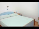 Apartments VINK - 80 m from beach A2(4), A3(4), A4(4) Vir - Zadar riviera  - Apartment - A3(4): bedroom