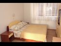 Apartments Vinko - big terrace and grill A5(2+1), SA6(2)Crveni, SA7(2)Plavi Vir - Zadar riviera  - Apartment - A5(2+1): bedroom