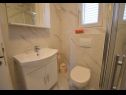 Holiday home Branka - 80 m from beach: H(5) Vir - Zadar riviera  - Croatia - H(5): bathroom with toilet