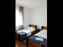Apartments Bozica - 70m from the beach & parking: A1(4), A2-prvi kat(4+1), A3(4), A4-drugi kat(4+1) Vir - Zadar riviera  - Apartment - A1(4): bedroom